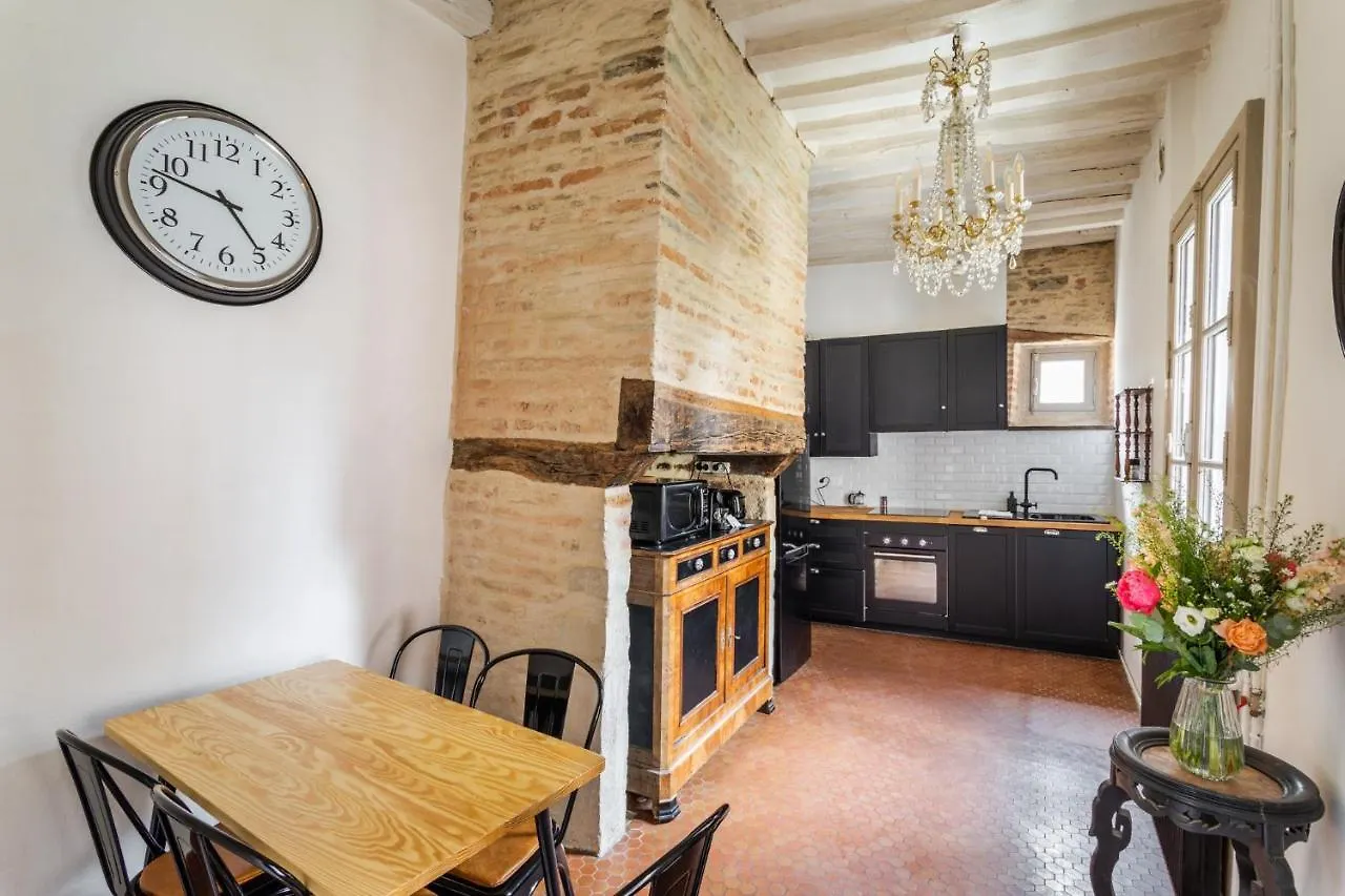 Apartment Dame De Coeur - Appartement Spacieux En Plein Centre Historique Rennes