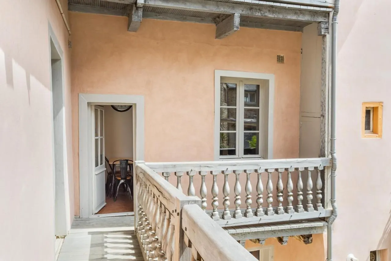 Dame De Coeur - Appartement Spacieux En Plein Centre Historique Rennes